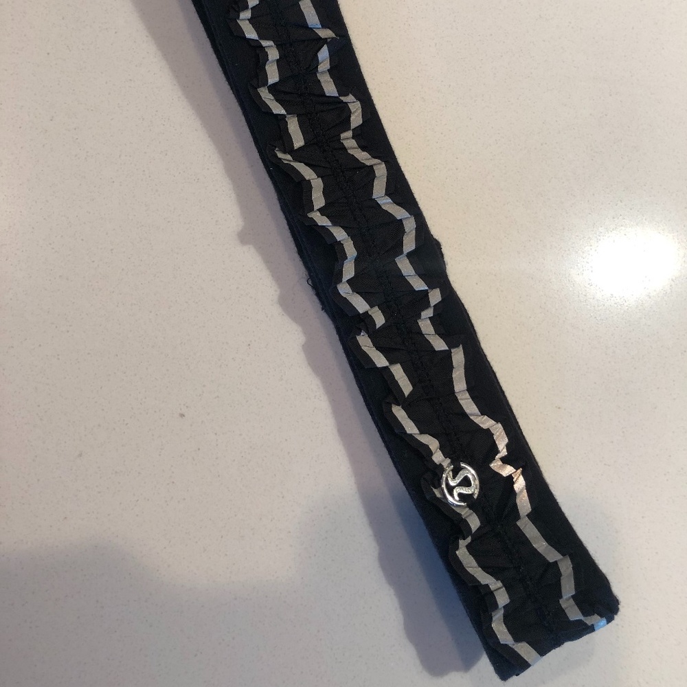Lululemon | Fly Away Tamer Headband with Ruffle
